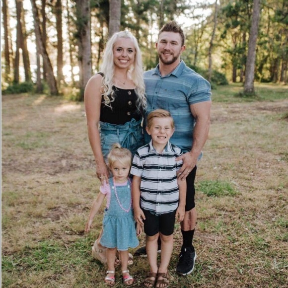 MEET THE SELLER! - Picture 6 of 6